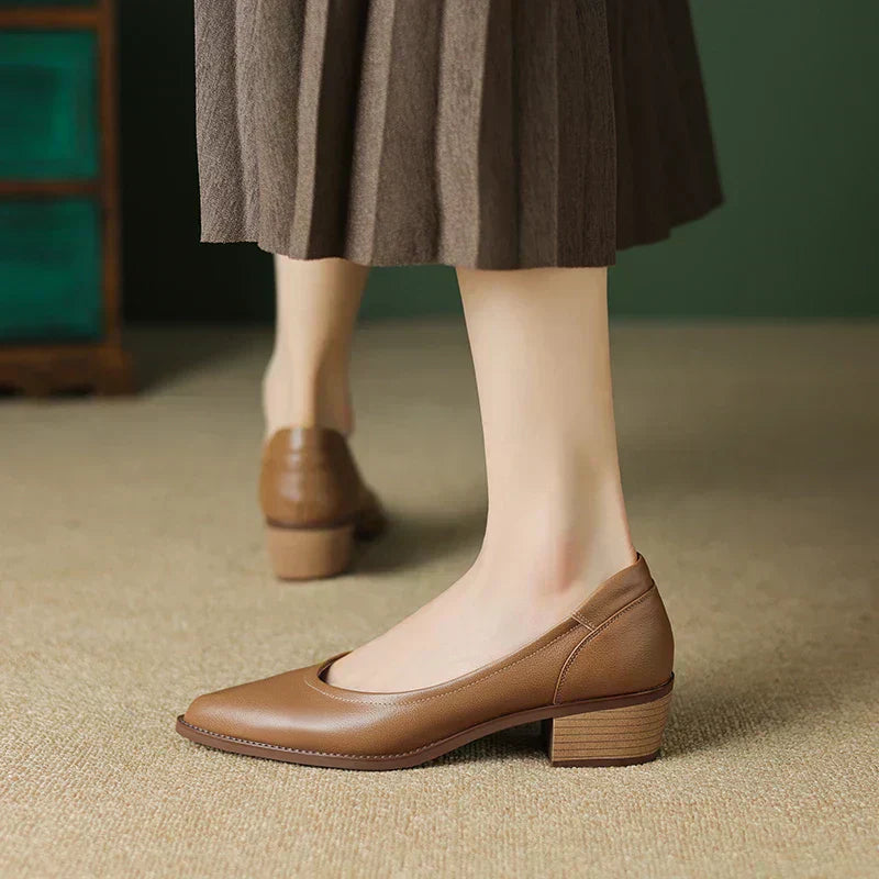 Betty | Elegant Mid-Heel Footwear
