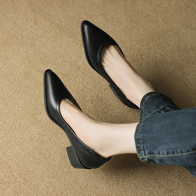 Betty | Elegant Mid-Heel Footwear