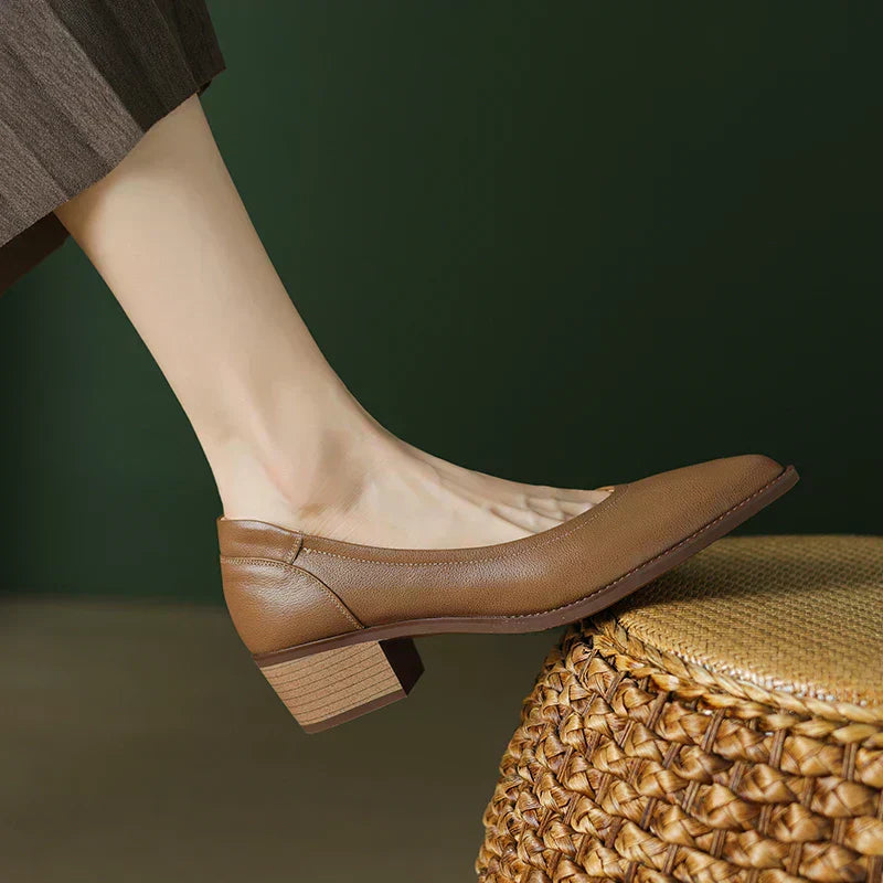 Betty | Elegant Mid-Heel Footwear