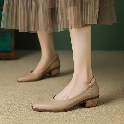 Betty | Elegant Mid-Heel Footwear