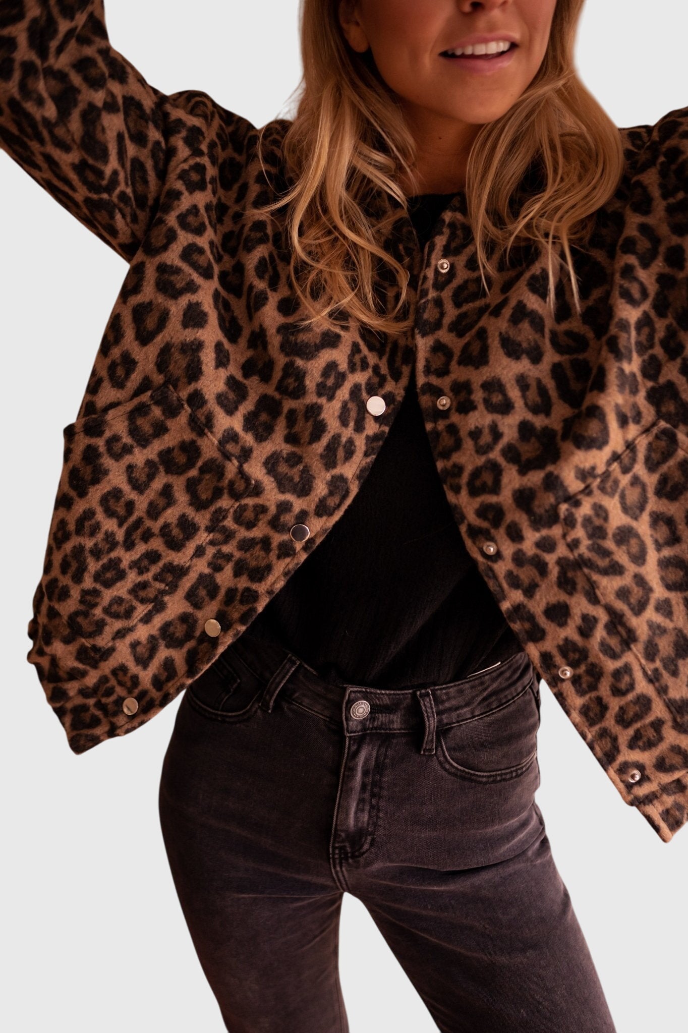 Leonora | Chic Leopard Print Jacket